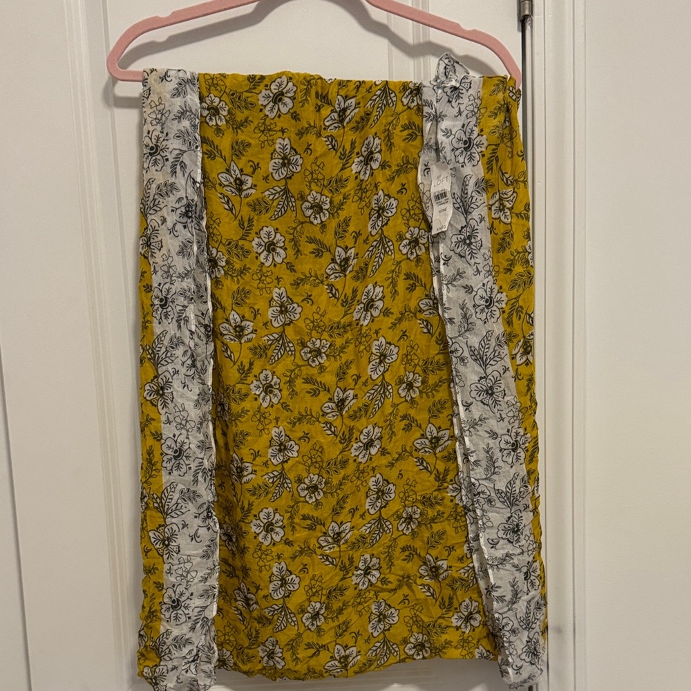 LOFT Yellow and White Floral Loop Scarf